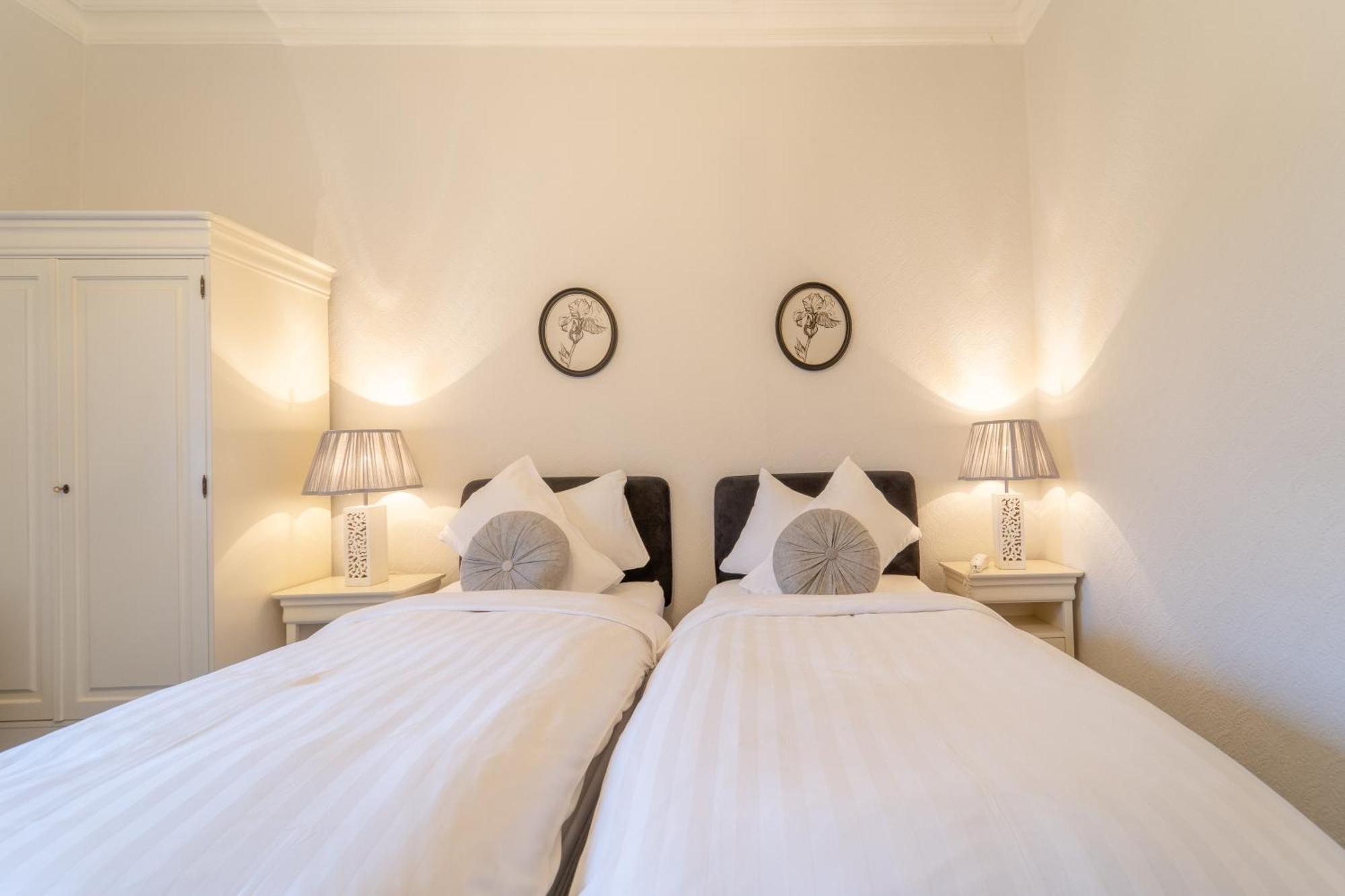Bankton House Hotel Ливингстън Екстериор снимка