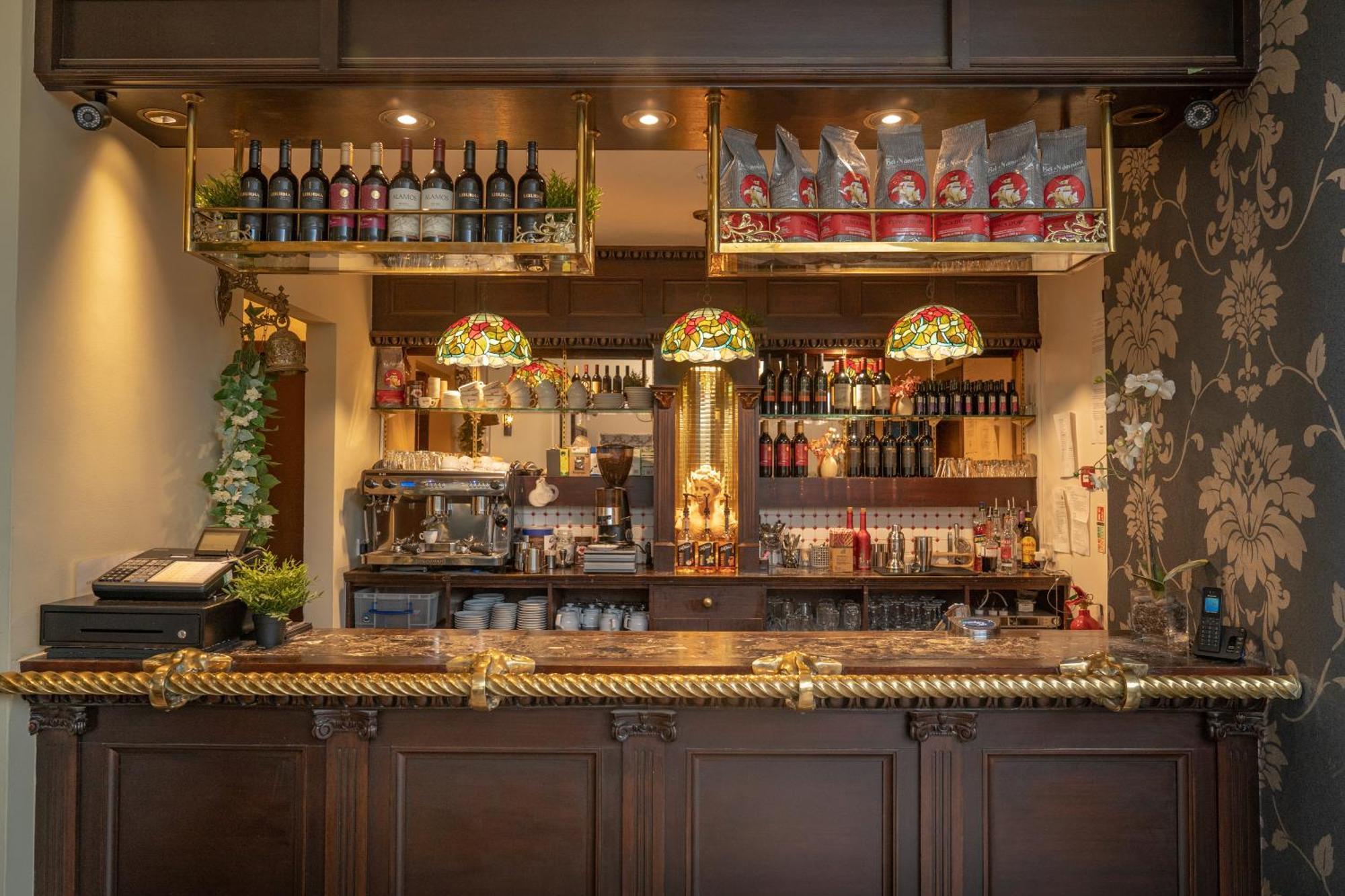 Bankton House Hotel Ливингстън Екстериор снимка